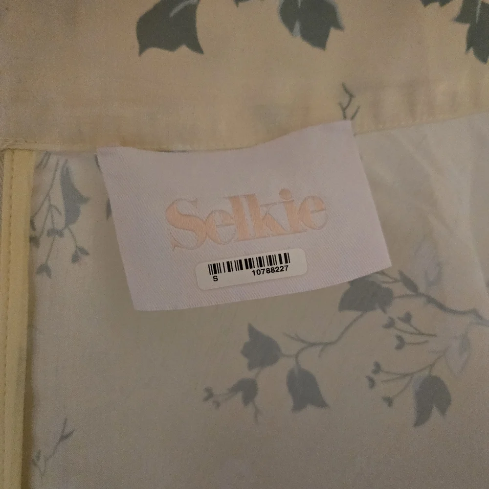 Selkie Paper Doll Floral Skirt - Picture 9 of 9